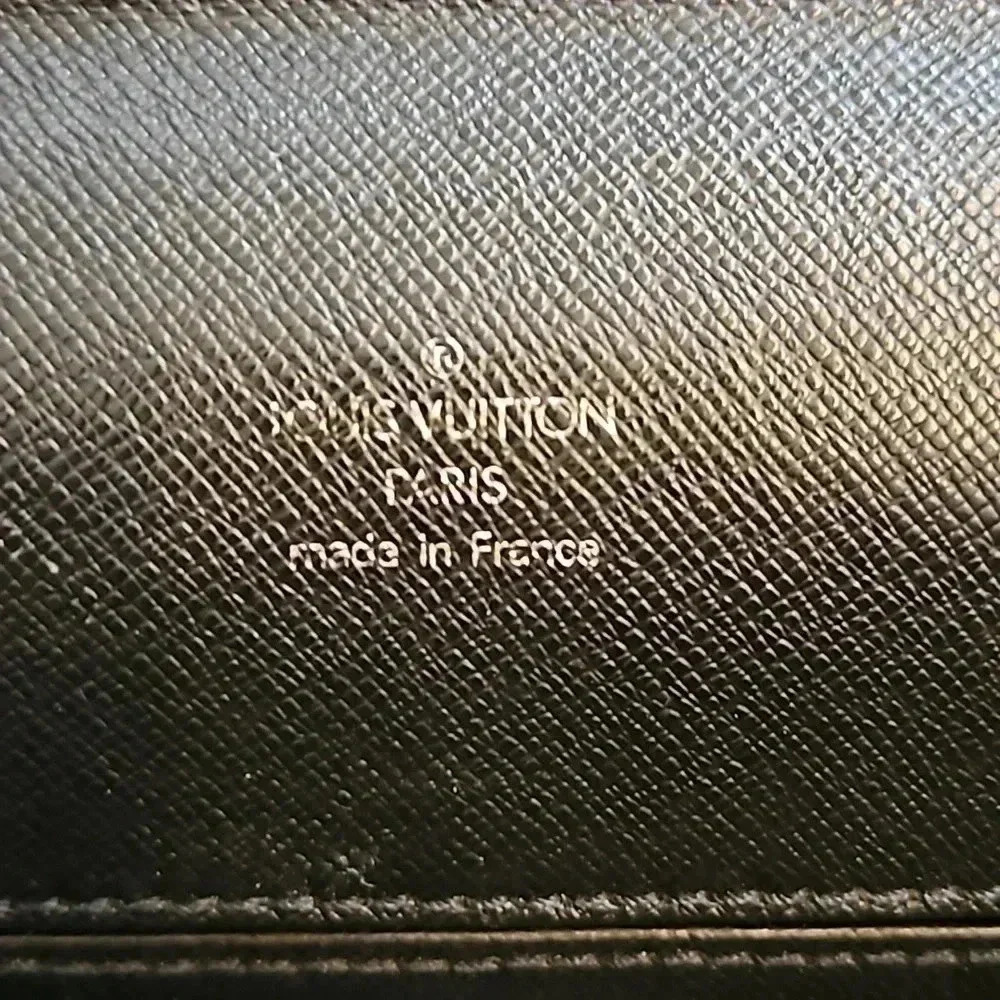 Louis Vuitton Porte Document Black Taiga Leather Briefcase - Picture 4 of 9